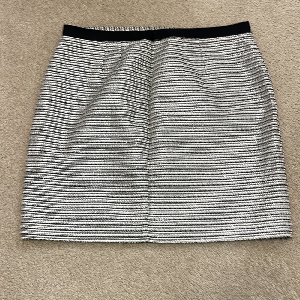 Ann Taylor Loft | Skirt - Picture 2 of 8